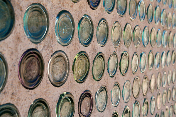 tomkelly-glass-bottle-house-in-rhyolite