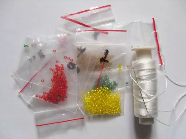 Материалы для вышивки бисером