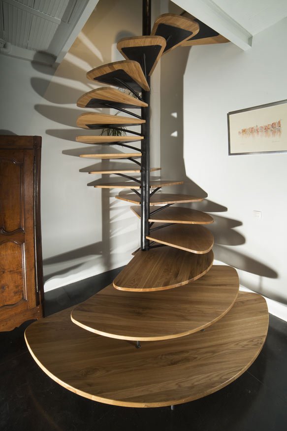 creative-spiral-metal-staircase.jpg