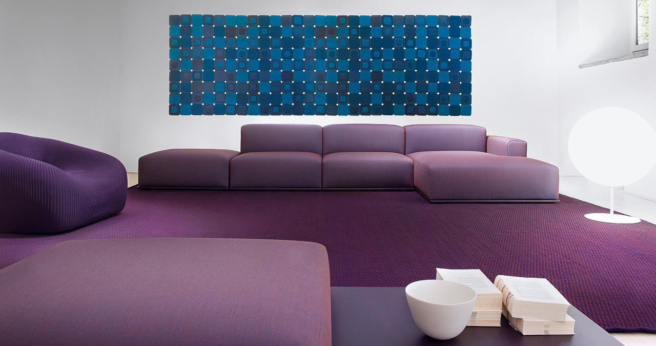 Фиолетовый бескаркасный диван