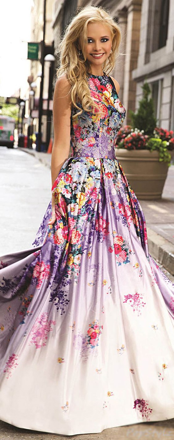 Цветочные принты на летних и вечерних платьях: просто, женственно, эффектно, фото № 44