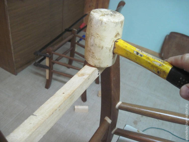 Ремонт стула с круглыми проножками с усилением. Часть 1: подготовительные работы и первое склеивание, фото № 9