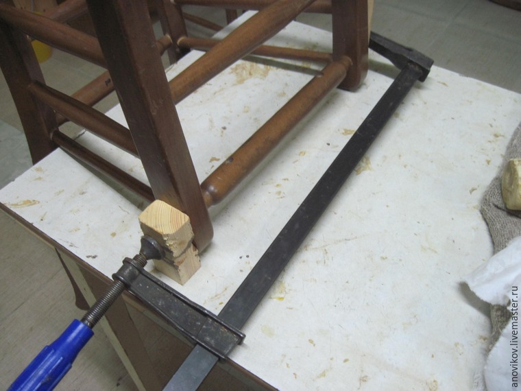 Ремонт стула с круглыми проножками с усилением. Часть 1: подготовительные работы и первое склеивание, фото № 21