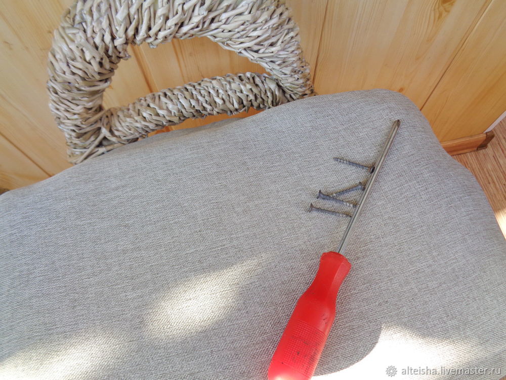 Реставрируем стул в технике спирального плетения из бумажной лозы, фото № 43