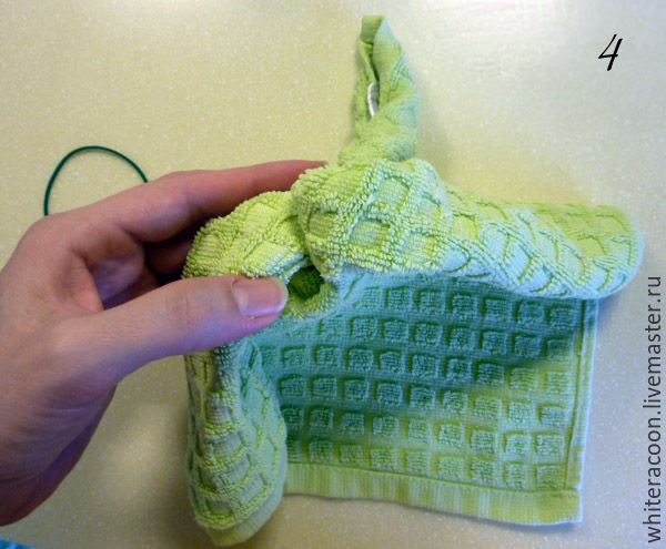 Как сделать необычную упаковку из полотенца, фото № 2