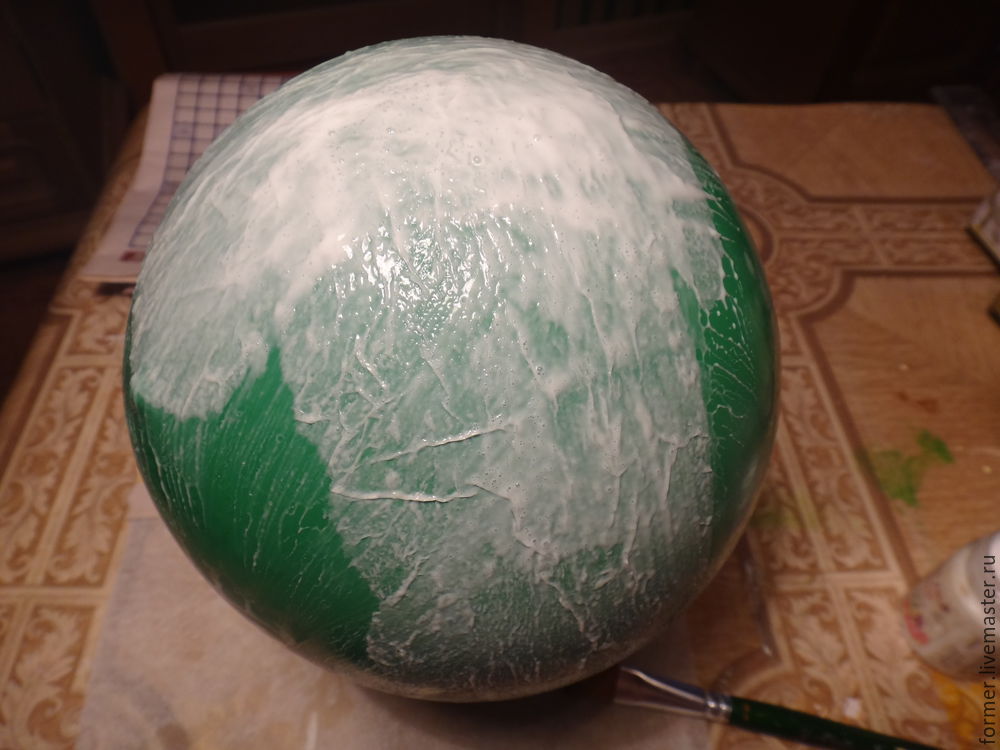 Создаем большой новогодний шар из папье-маше. Декор в технике декопатч, фото № 4