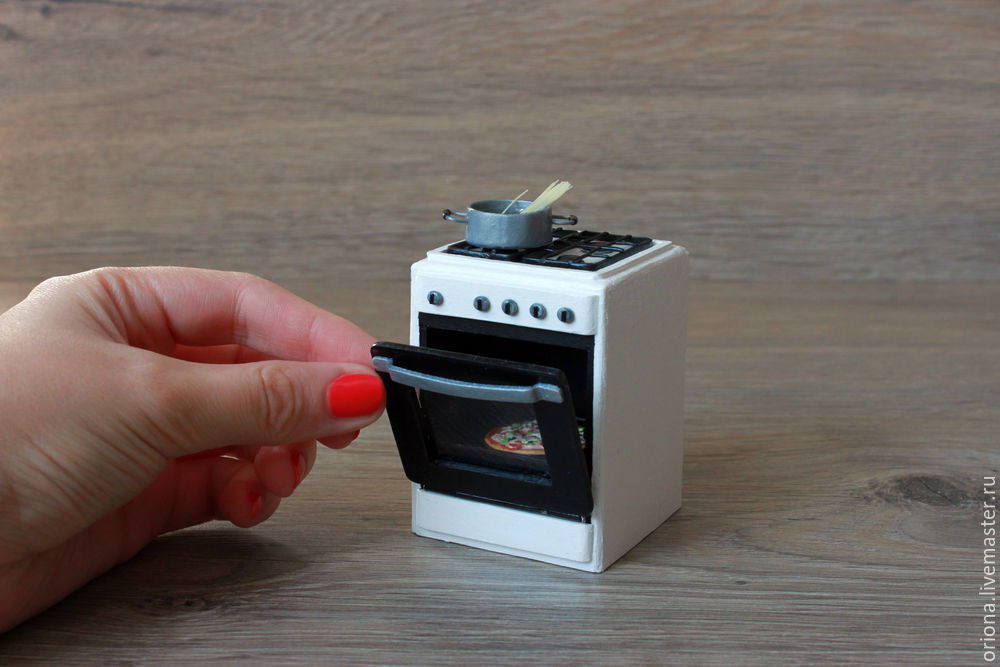 Делаем из полимерной глины и картона миниатюрную газовую плиту для кукольного домика: видео мастер-класс, фото № 6