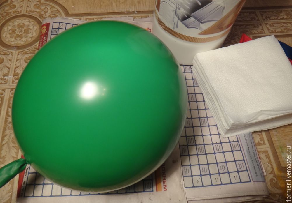 Создаем большой новогодний шар из папье-маше. Декор в технике декопатч, фото № 3