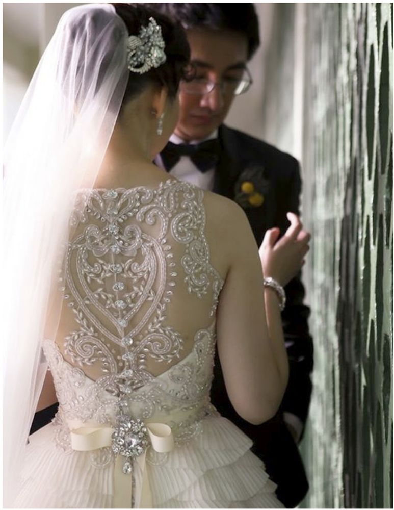 Прекрасная вышивка на свадебных платьях, фото № 6