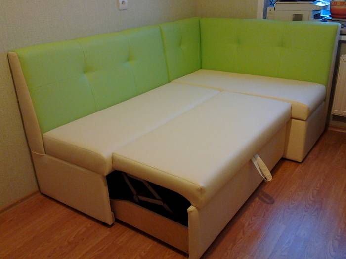 Угловой диванчик для кухни со спальным местом