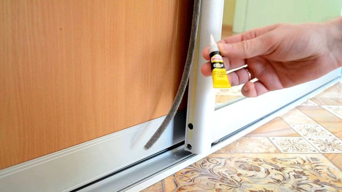 Шлегель для шкафов-купе – полоска с ворсом, которую наклеивают на кромку двери для   демпфирования ударов