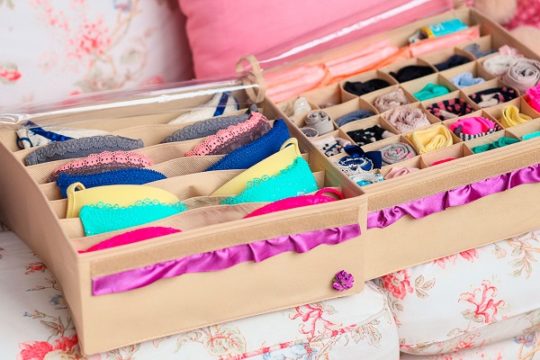 Как правильно и компактно складывать вещи: в шкаф, чемодан, рюкзак, сумку и комод