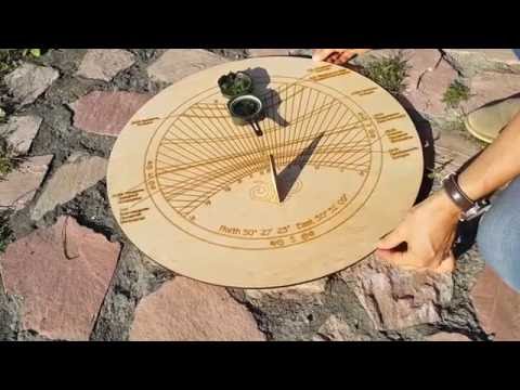 Изготовление солнечных часов из фанеры с помощью лазера.Manufacturer of solar hours from plywood