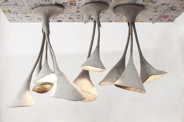 Люстра. Папье-маше. Фото с сайта https://www.materialimmaterial.com