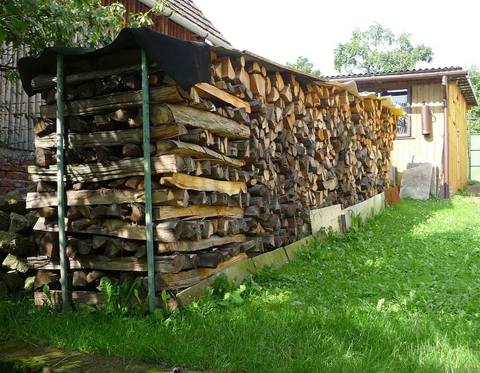 fire_Stack_of_firewood_(4) (700x544, 125Kb)