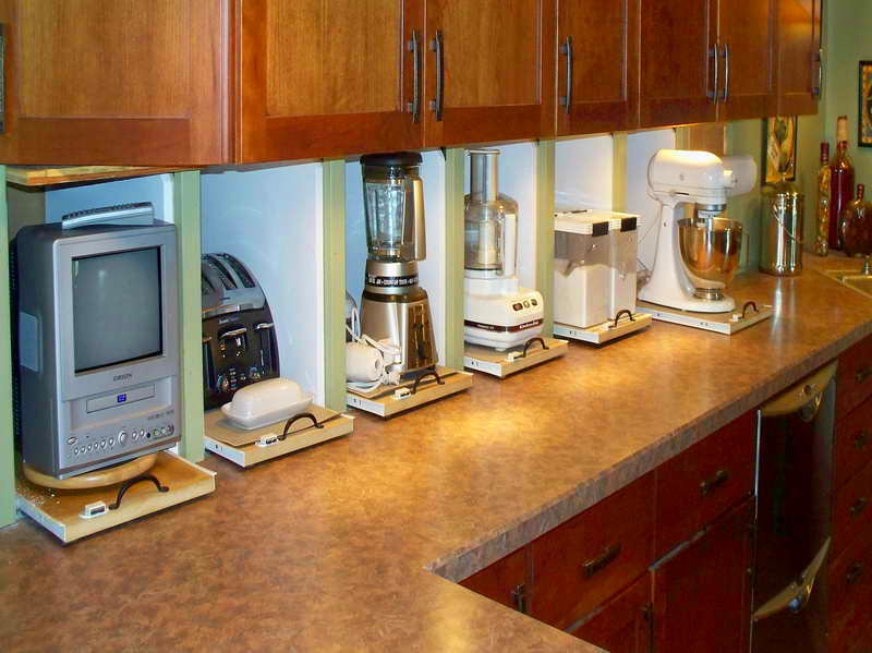 Выдвижные полки для кухонной техники