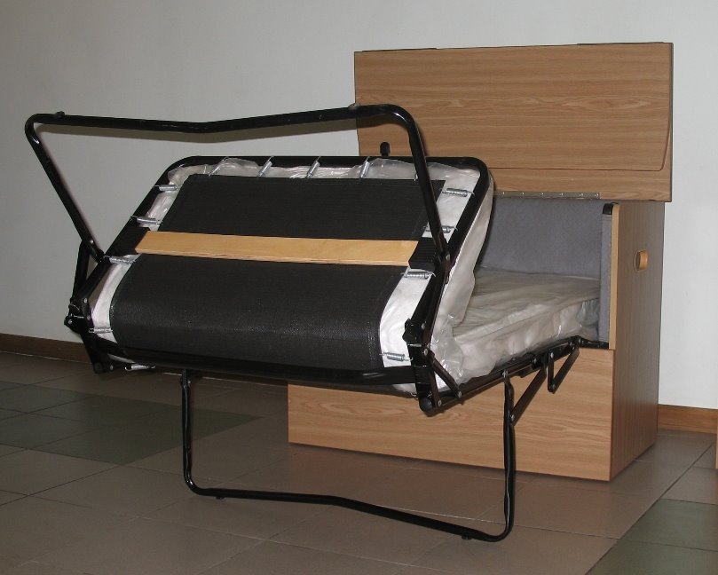 Раскладная тумба-кровать с ламелями и матрасом