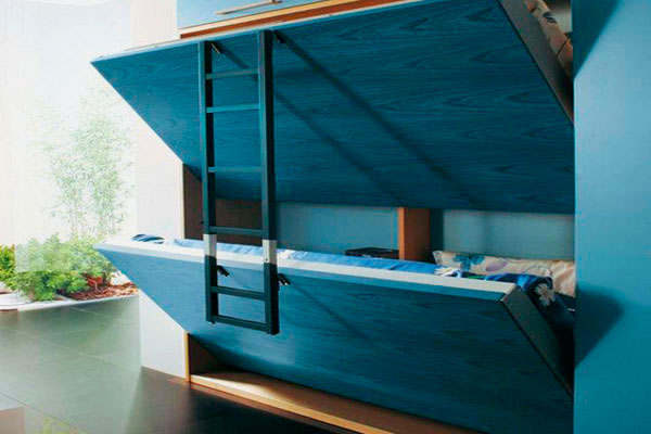 Фото откидной двухъярусной шкаф-кровати с деревянными фасадами