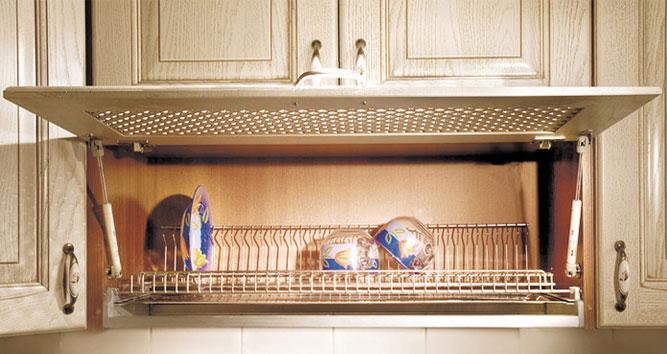 Навесной кухонный шкаф для посуды с подъёмным вентилируемым фасадом