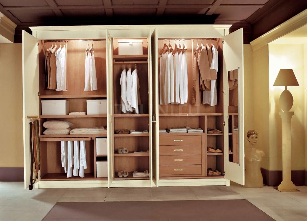 Фото внутреннего шкафа для одежды