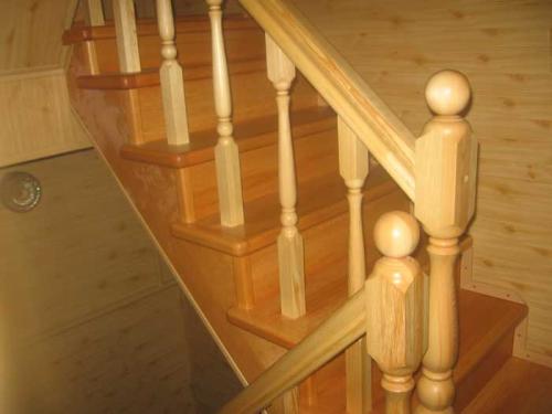 Покрытие для деревянной лестницы. Выбор средства