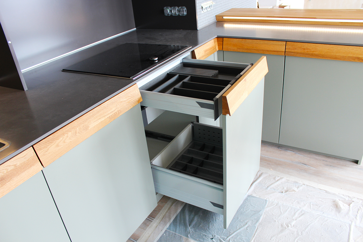 Ящик под ложки и вилки размеры: Ящик под столовые приборы на кухню .