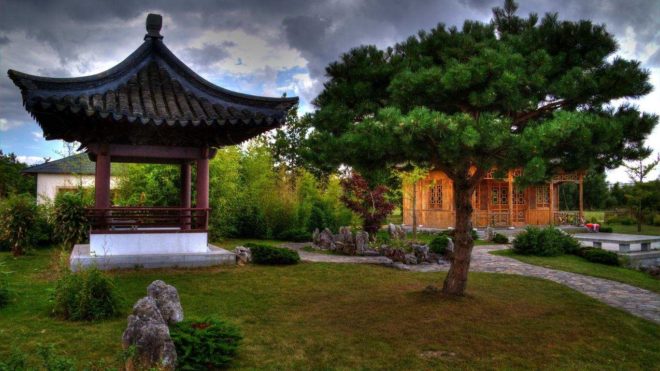 Японская беседка и сад камней