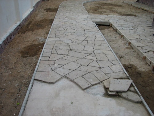 уклатка плитняка на бетон