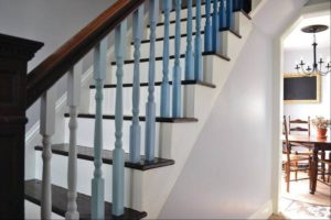 Оформление лестницы: балясины с эффектом омбре