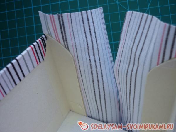 Подставка для бумажек в технике картонаж