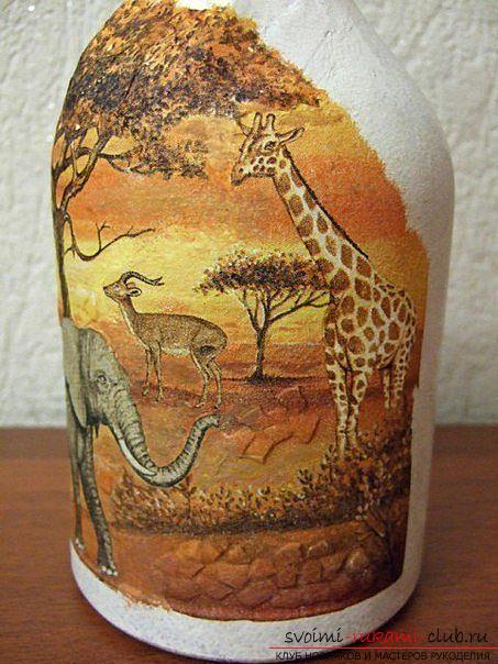 Декупаж бутылки в африканском стиле, поделки из скорлупы, как сделать мозаику из скорлупы своими руками, мозаика из яичной скорлупы на стеклянной бутылке, подробный мастер-класс по декорированию бутылки в африканском стиле.. Фото №22