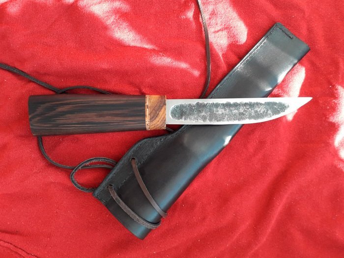Пример рукояти якутского ножа из венге