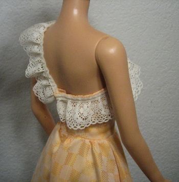 Платье на куклу 46 см