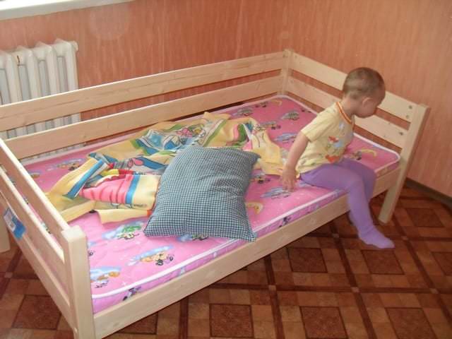 Самодельная детская кровать своими руками