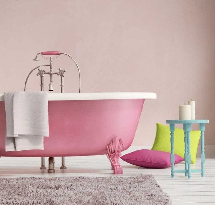 сочетание темного розового в дизайне спальни с другими цветами